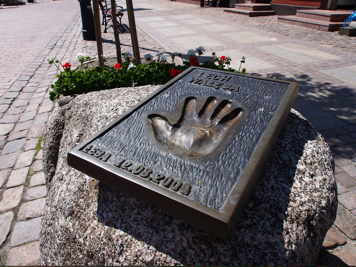 Avenue of the Presidents of the Republic of Poland